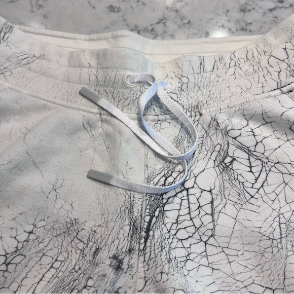 Lululemon Warm Down Joggers - Picture 2 of 8